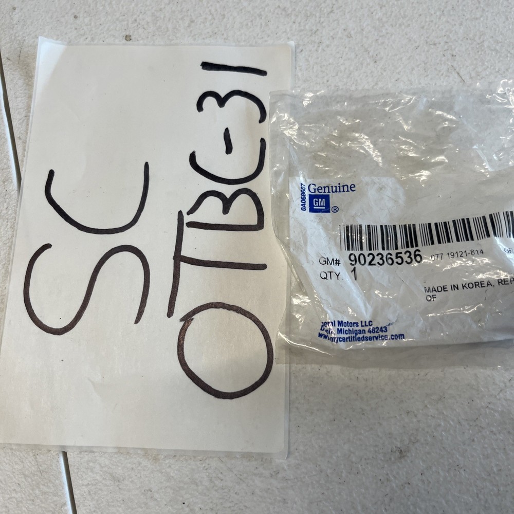 Genuine GM Automatic Transmission Flexplate Mounting Bolt, 90236536