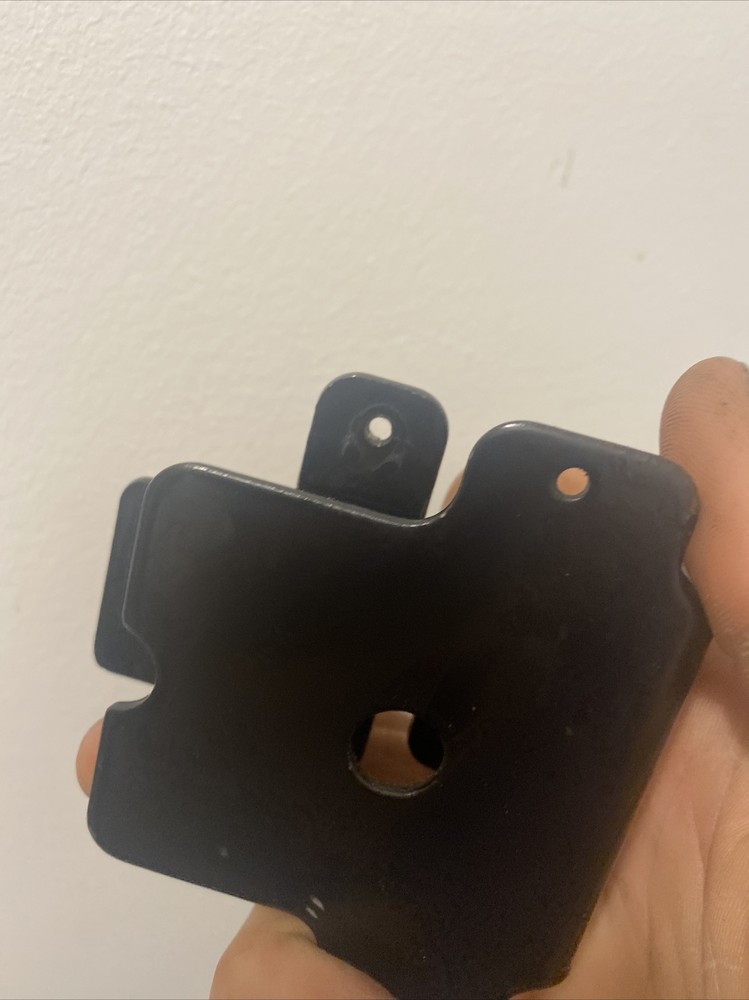 Mercruiser thunderbolt distributor module mounting bracket