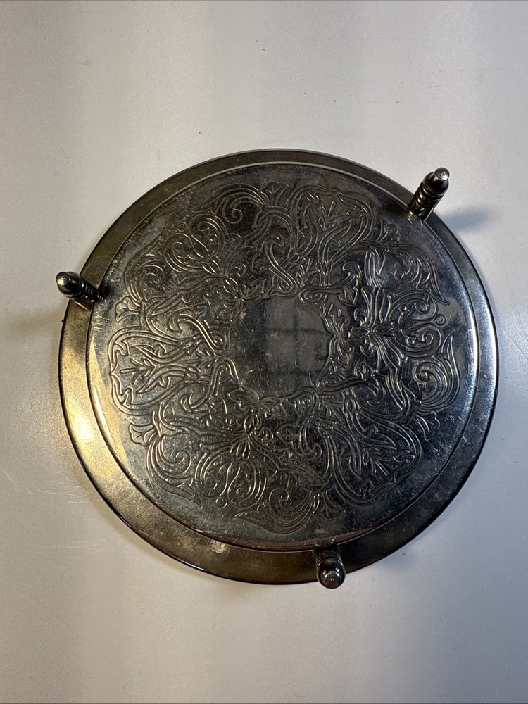 Vintage set 3 Silver plate Embossed Leaf design Coasters with Holder