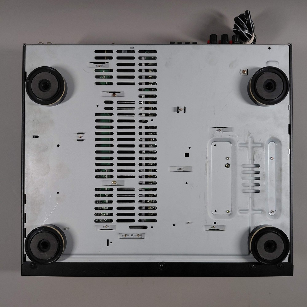 Denon AVR-1601 Receiver