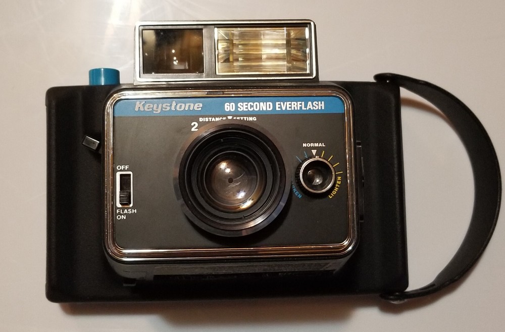 Vintage Keystone 60 Second Everflash Camera w/box - Tested/Works