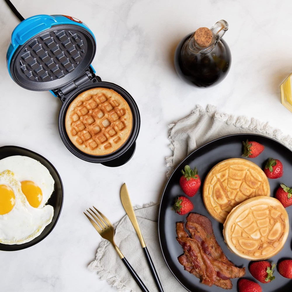Marvel Spider-Man Mini Waffle Maker - Marvel Kitchen Appliance