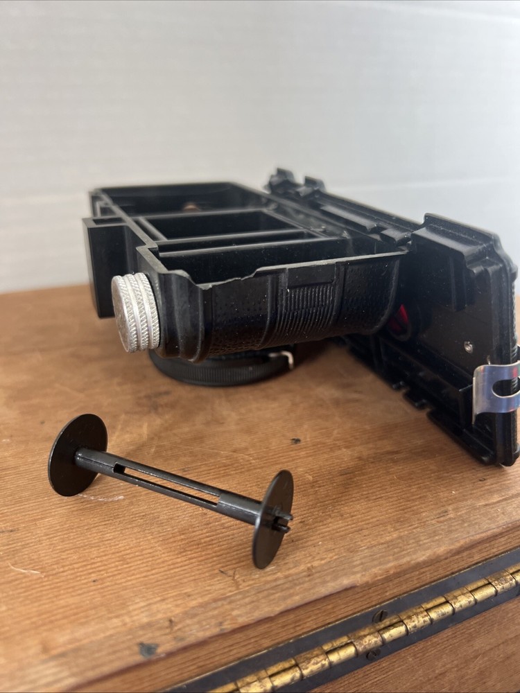 Vintage Mar-Crest Camera Plastic Camera, Untested