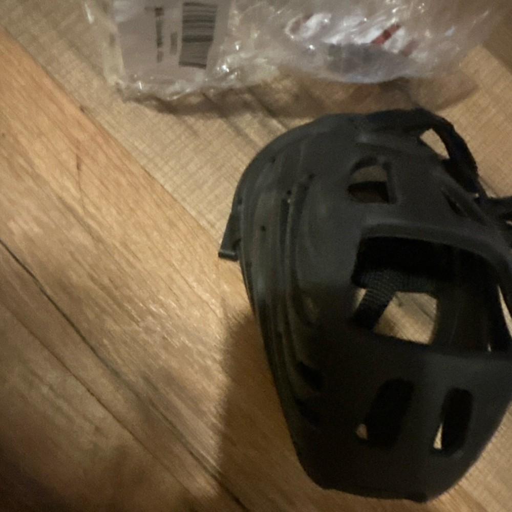 Dilketone Black Plastic Dog Muzzle with Nylon Straps