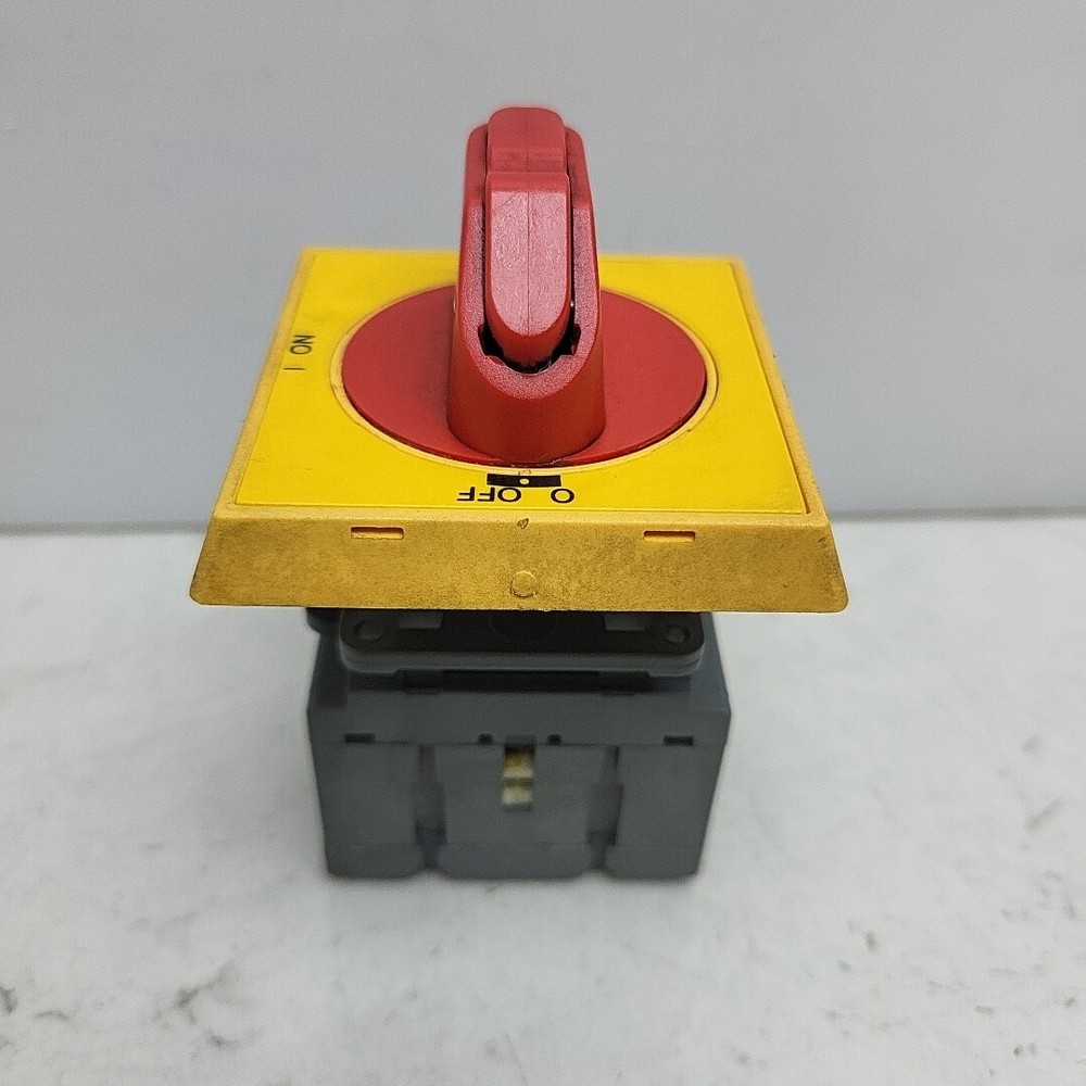 ABB Selector Switch Lockable Bussmann CDNF25A3D Disconnect Switch CDAUX Contact