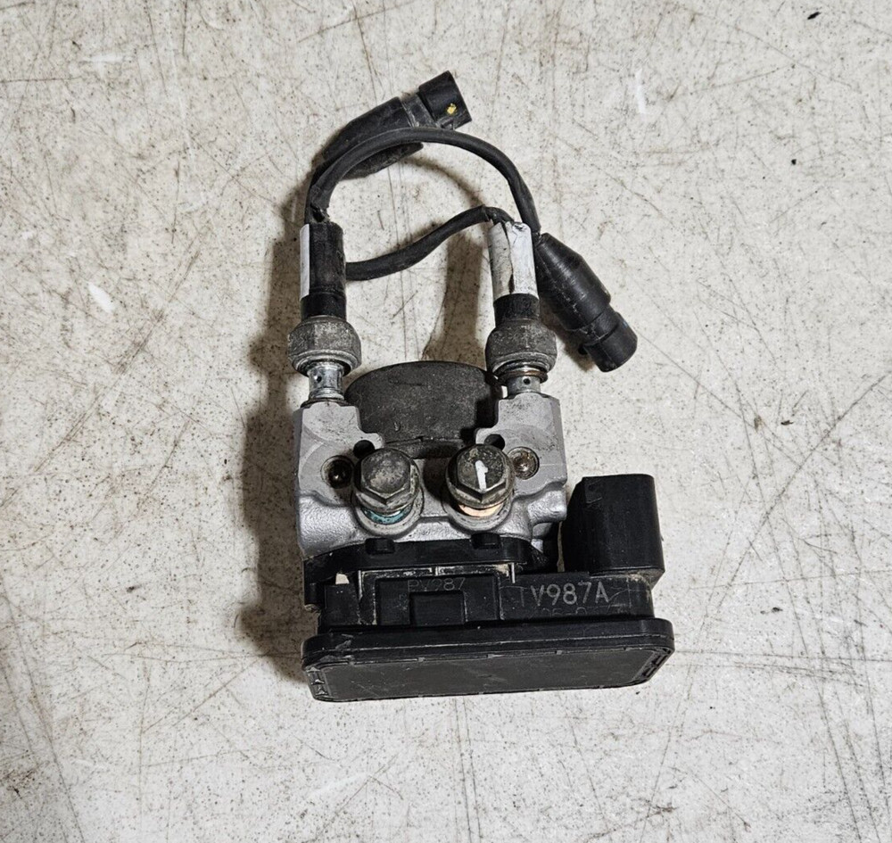 2018 Indian Chieftain ABS Pump Control Module Unit System 2204981