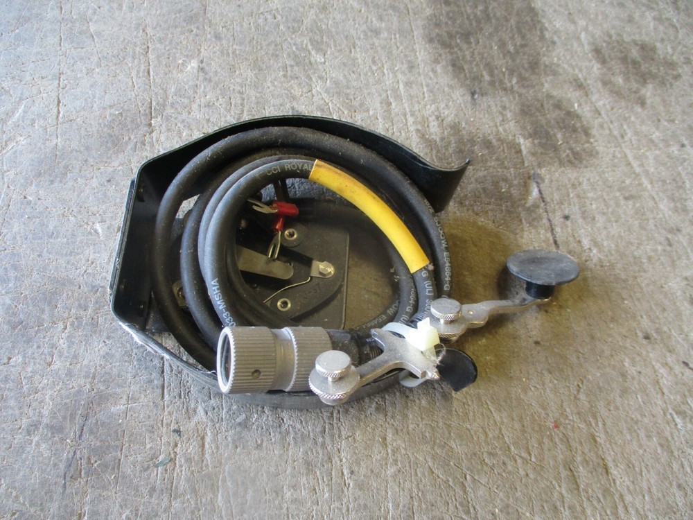 Nice or NOS CW Key, Knee Clip, for Morse Code, Pilot, Ham Radio, etc.