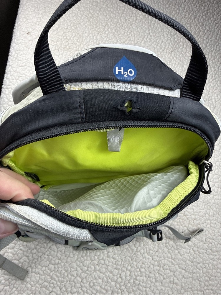 Osprey Rev 1.5 hydration pack in Grey Without Bladder