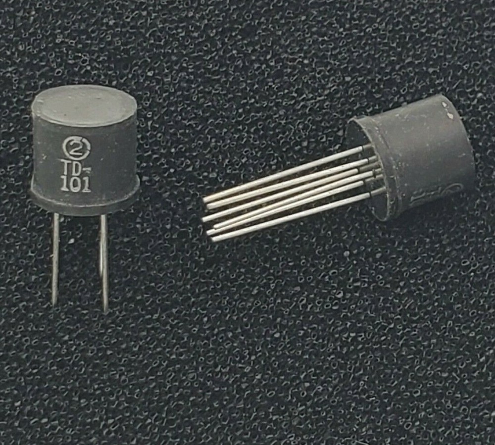 (2 PCS) Sprague TD101 Matched NPN Transistor Pair