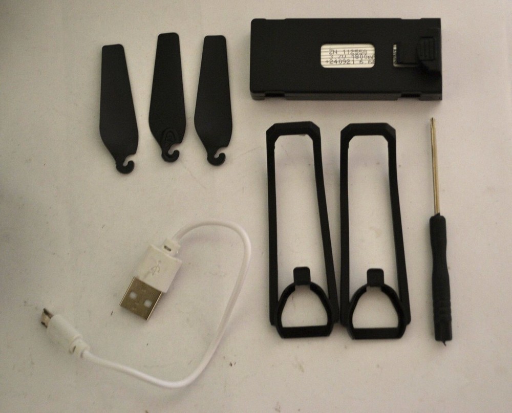 E88 4K RC Drone Foldable Quadcopter Black (s16-2)