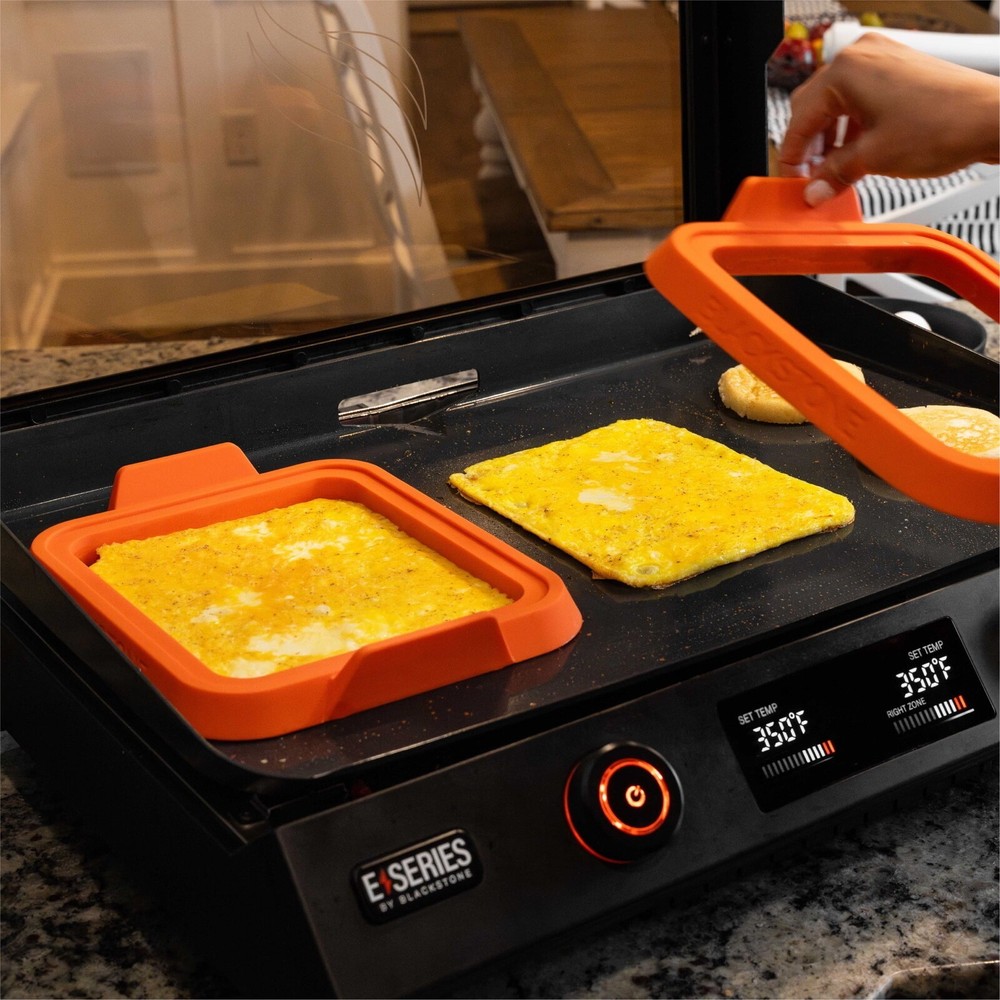 Silicone Circle Egg and Square Omelet Ring Set in Orange Kitchen Tools, 3-Piece