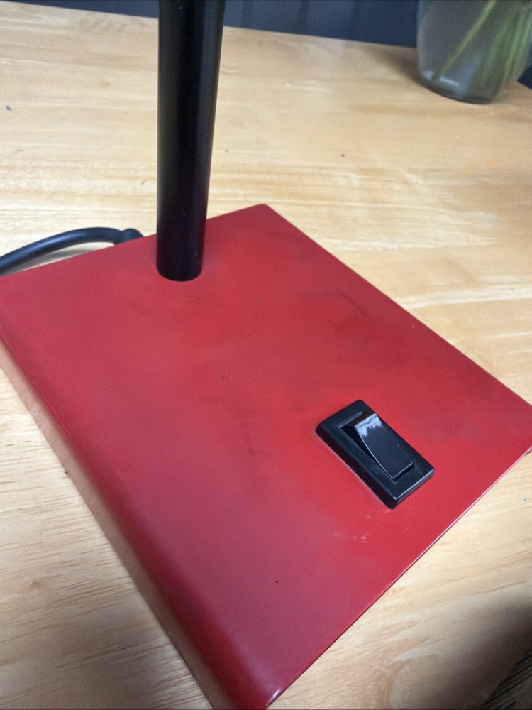 Anglepoise Model 99 lamp in red