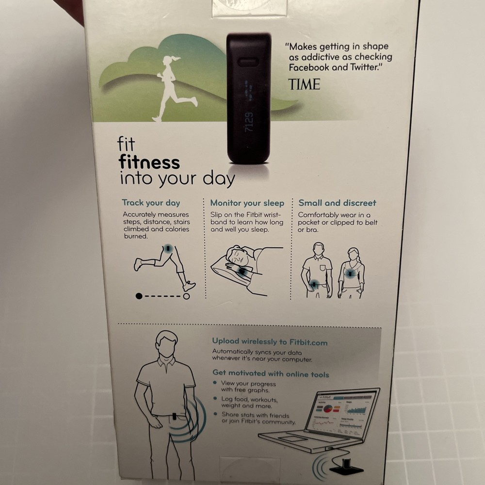 Fitbit Ultra FB102P PLUM Wireless Activity + Sleep Tracker