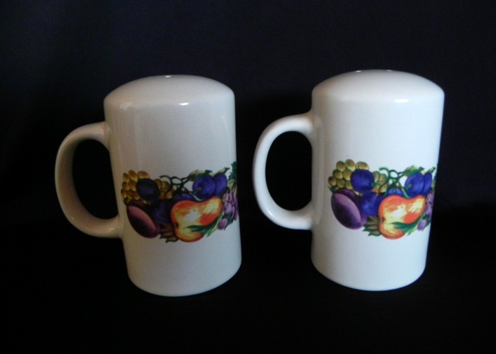 Vintage CORNUCOPIA Large Handled Salt & Pepper Shaker Set