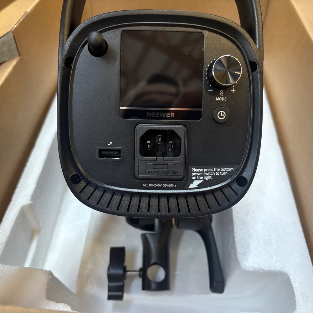 NEEWER CB60 Video Light