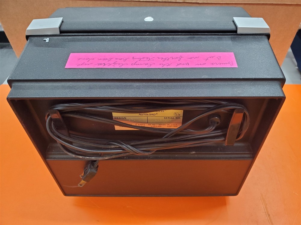 ⭐️⭐️⭐️⭐️⭐️ Bell and Howell 471A Autoload Vintage Projector **READ**