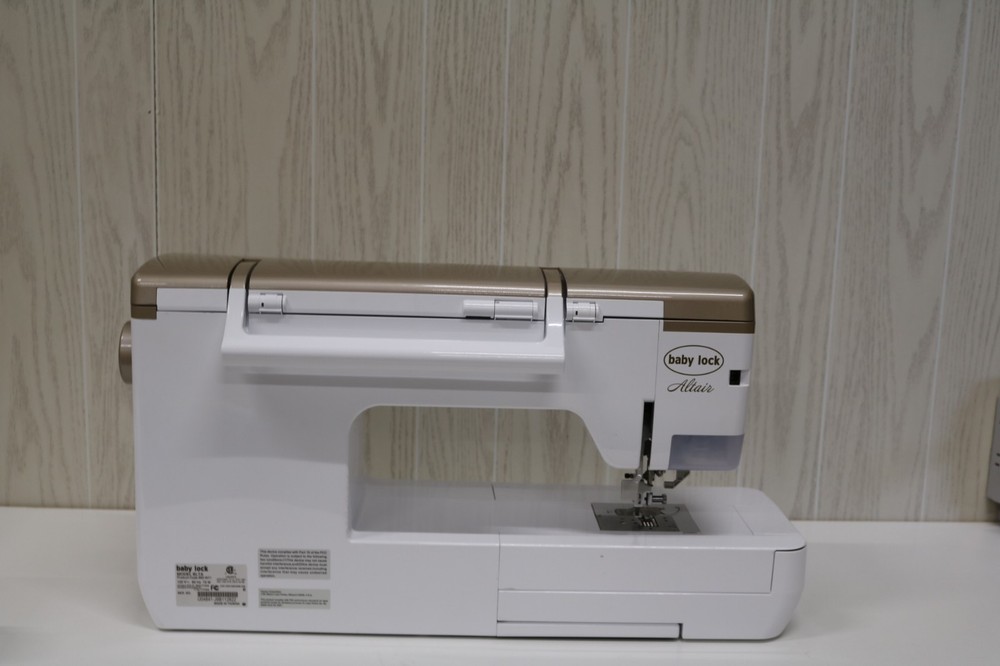 Baby Lock Altair