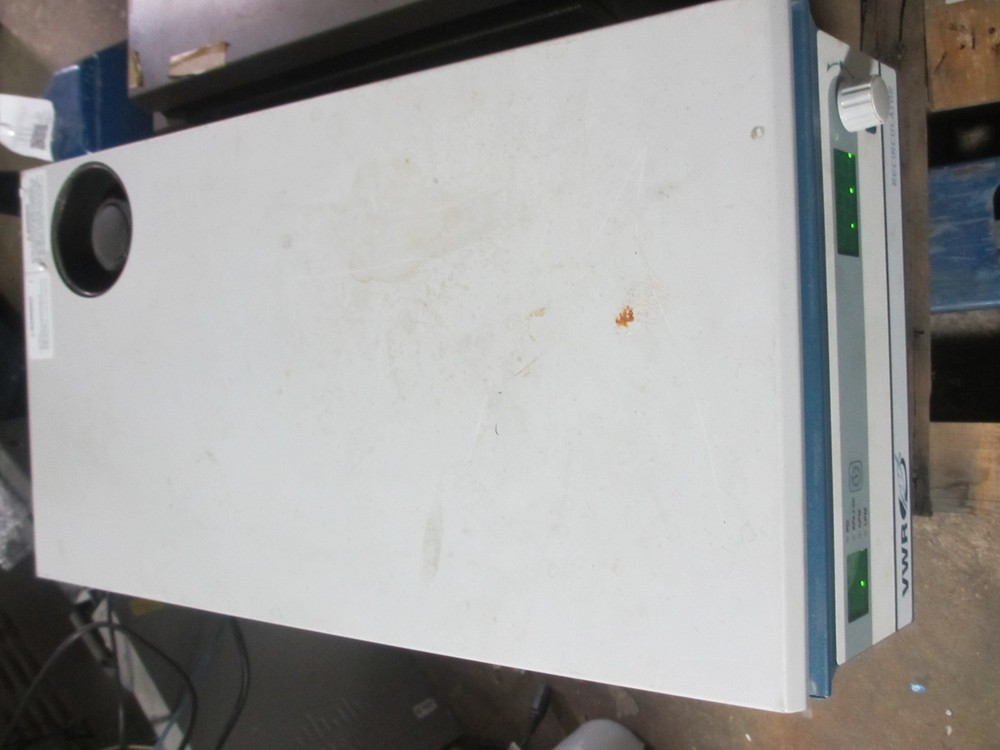 VWR Recirculator Chiller Model 1173MD