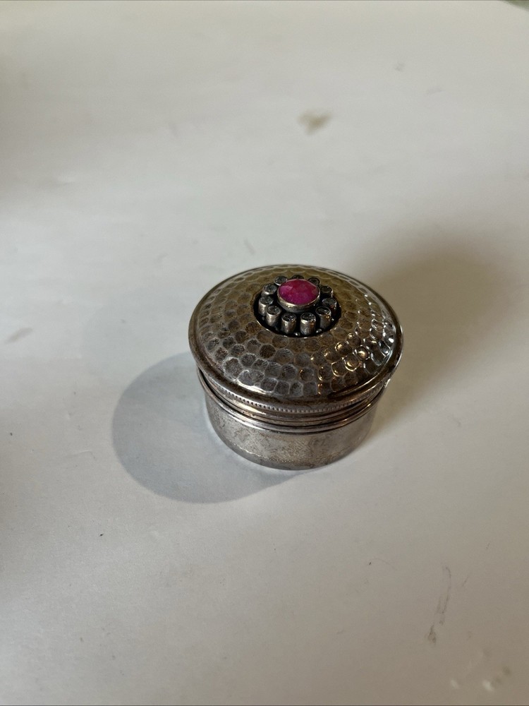 Sterling Silver Small Round Pill, Kumkum,Or Dabi Box. Hammered Lid W/ Raw Ruby