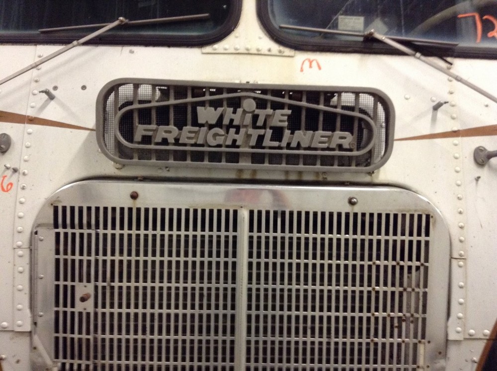 Freightliner FLT ALUMINUM FRONT Panel