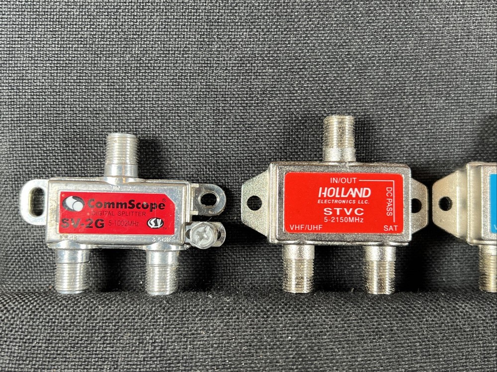 4x Assorted 2-Way Splitters