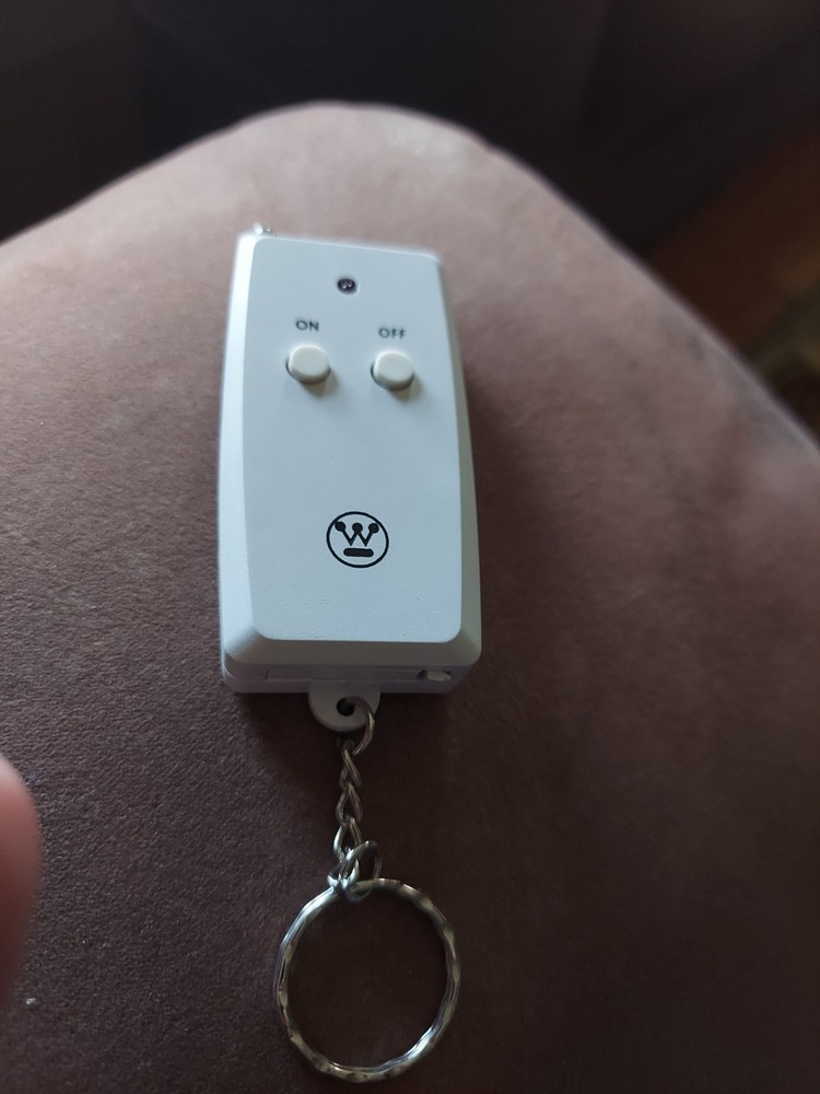 Westinghouse 28070T, Channel 3 Transmitter, Keychain, Works