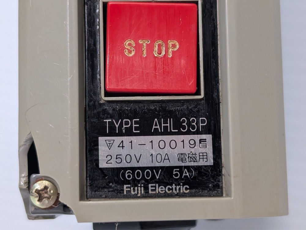 Fuji Electric AHL33P Control Box / Switch, Forward Stop Reverse Buttons
