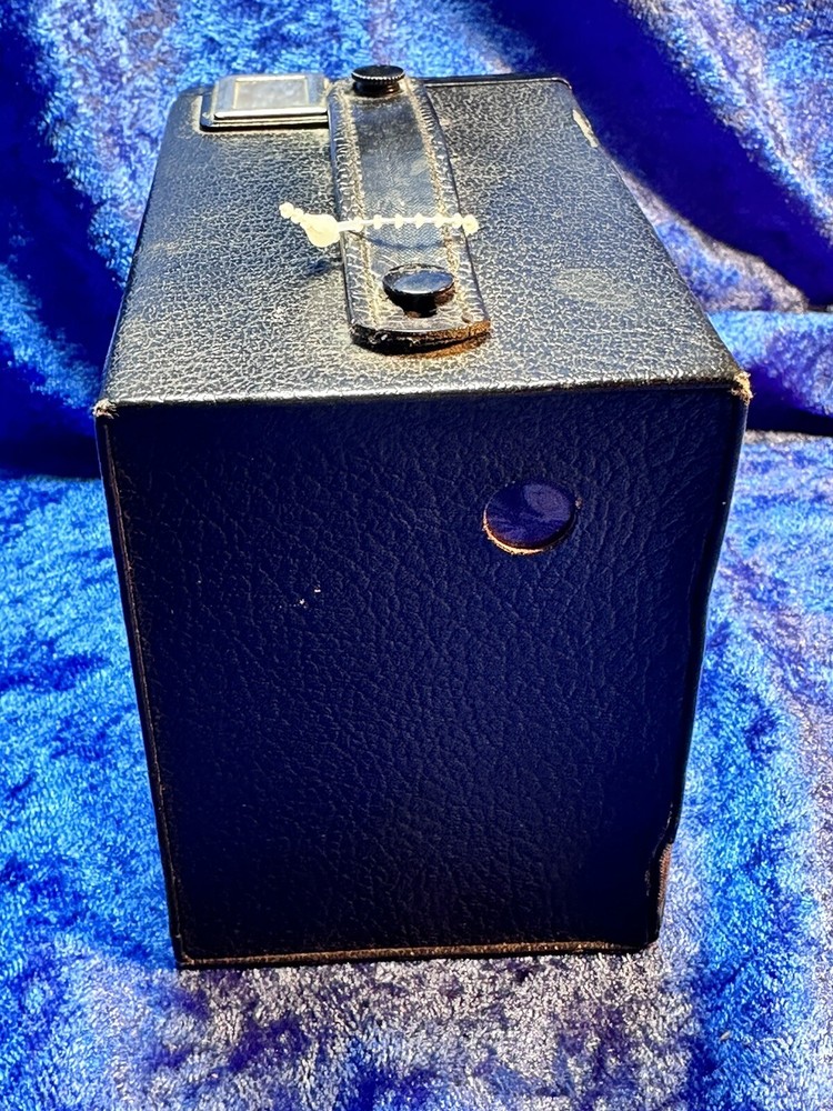 Vintage Camera Brownie Junior Six-20 Untested
