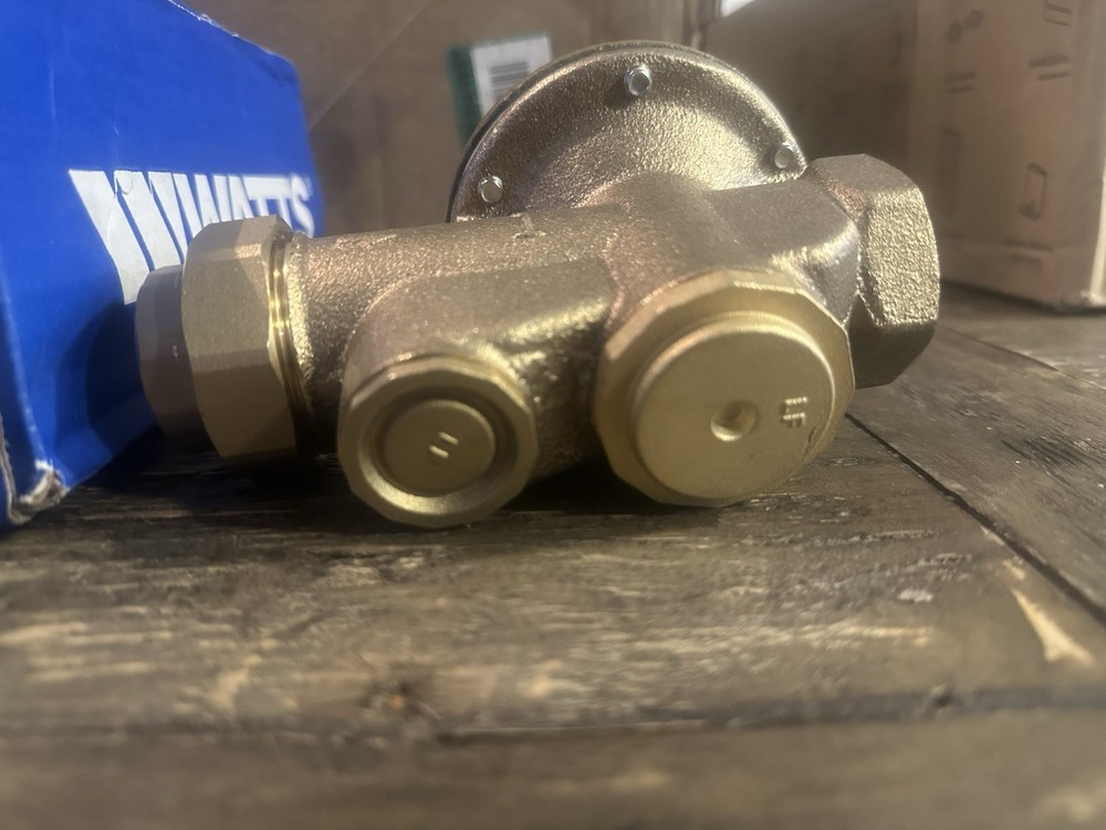 WATTS LF 25AUB Z3 Water Pressure Reducing Valve