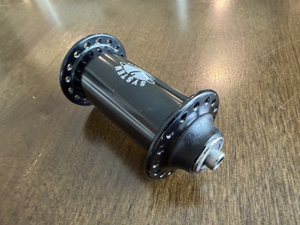 Vintage Black System 2 Components Front Hub - 32H - Used