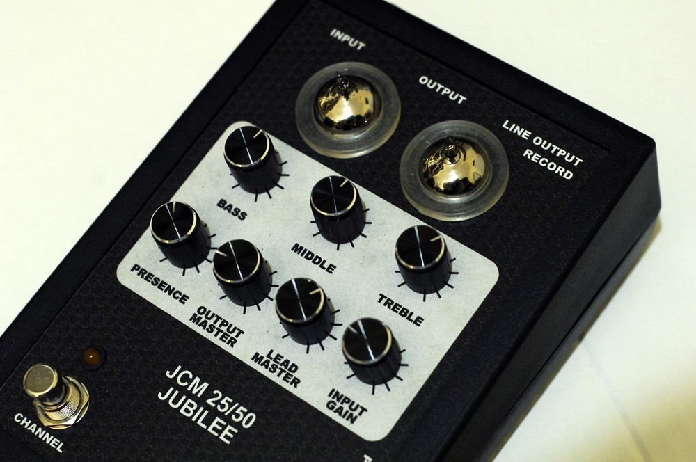 Silver Jubilee tube floor preamp