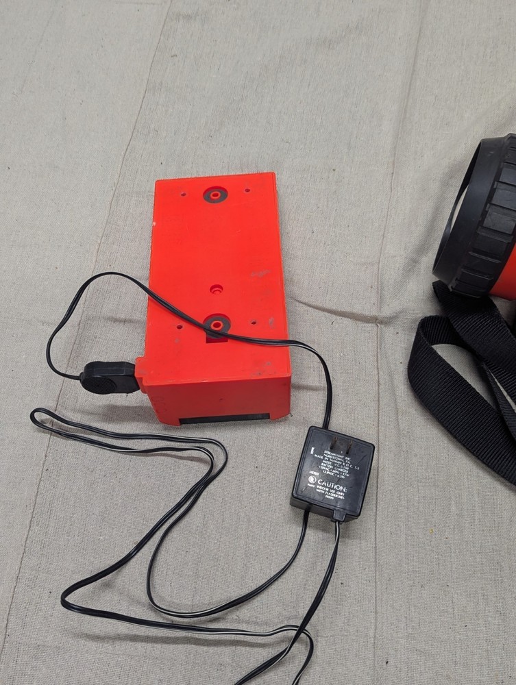 Streamlight LiteBox EMS Firefighter Flashlight With Charger