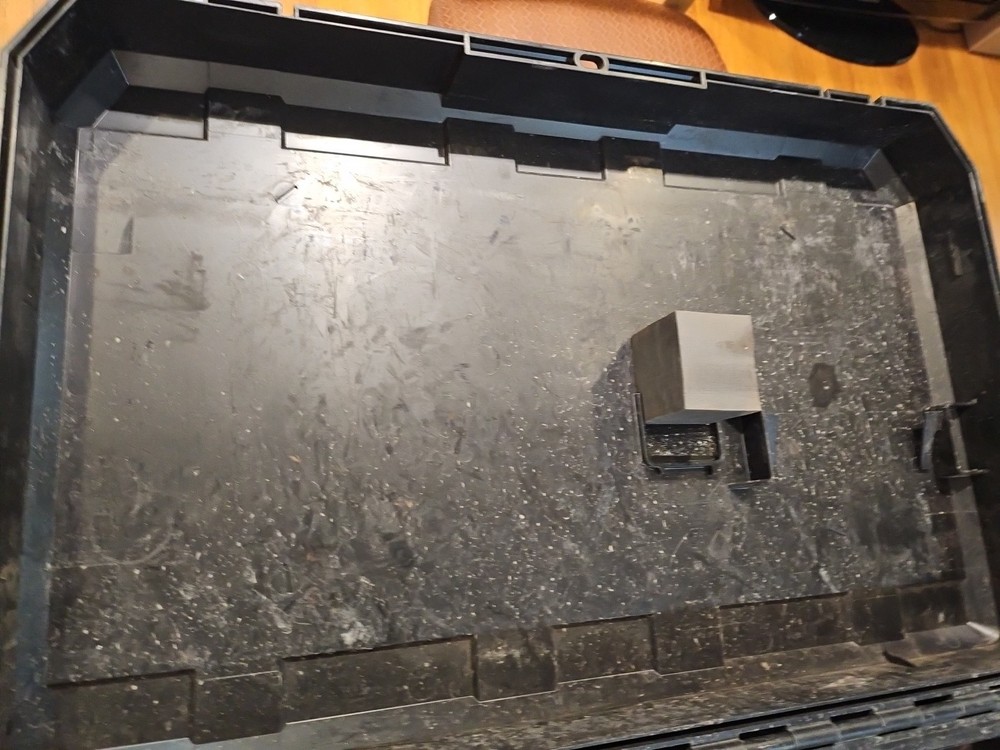 24" Handle DEWALT EMPTY CASE FOR TOOL Heavy Duty Hard Plastic Container Lockable