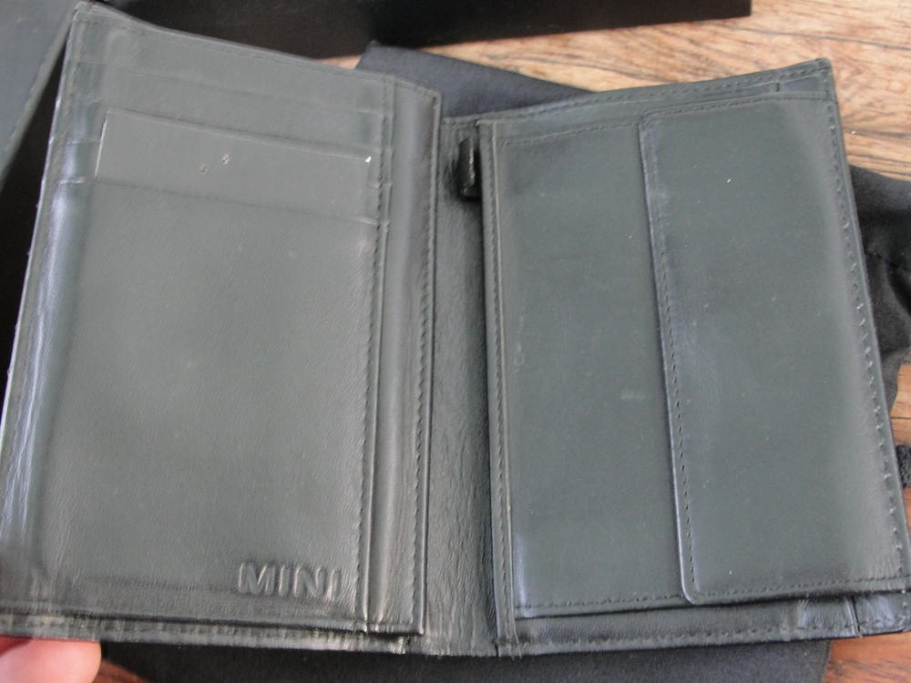 Genuine MINI Black Jack Wallet – Black Jack Collection – Display / Open Box