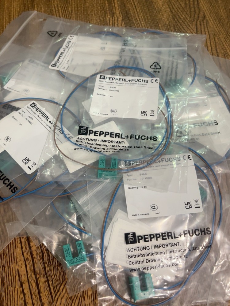 1PCS NEW SJ5-N 70133002 Sensor