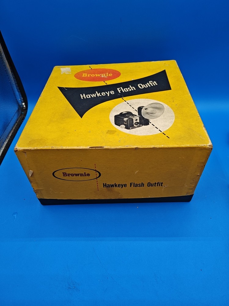 Brownie hawkeye camera flash model 177 L
