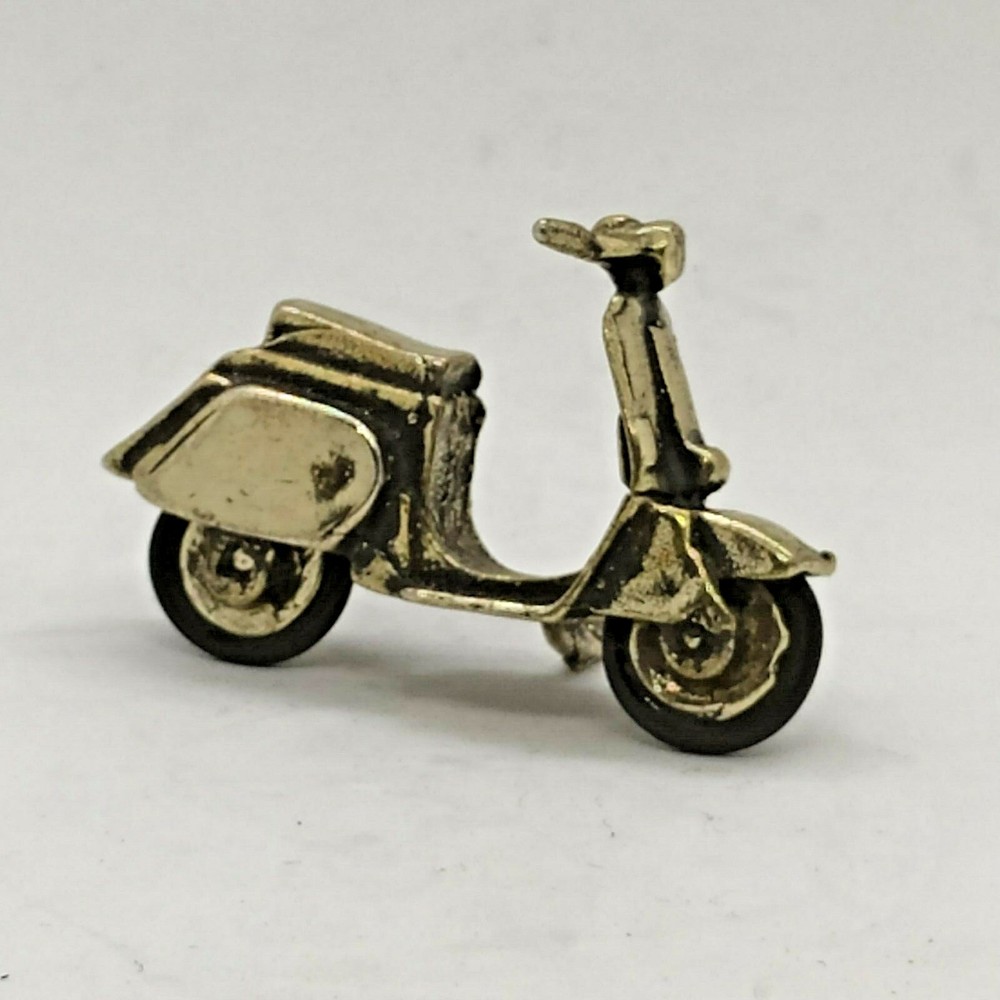 MINIATURE STATUE HANDMADE SILVER MOTORCYCLE VESPA