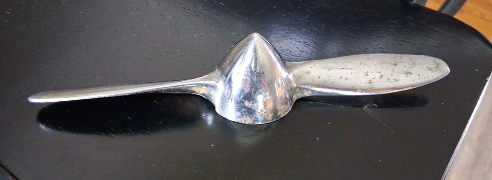 Lindberg Chrome  Propeller Hood Ornament
