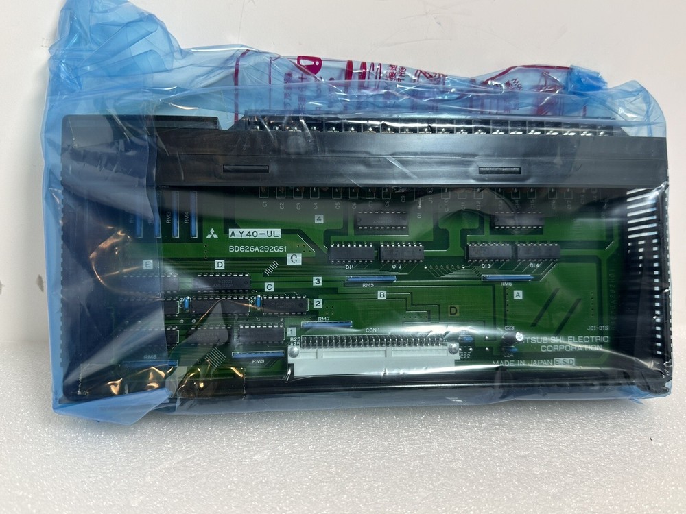 Mitsubishi AY40-UL PLC, Output Module, MELSEC, Programmable Controller