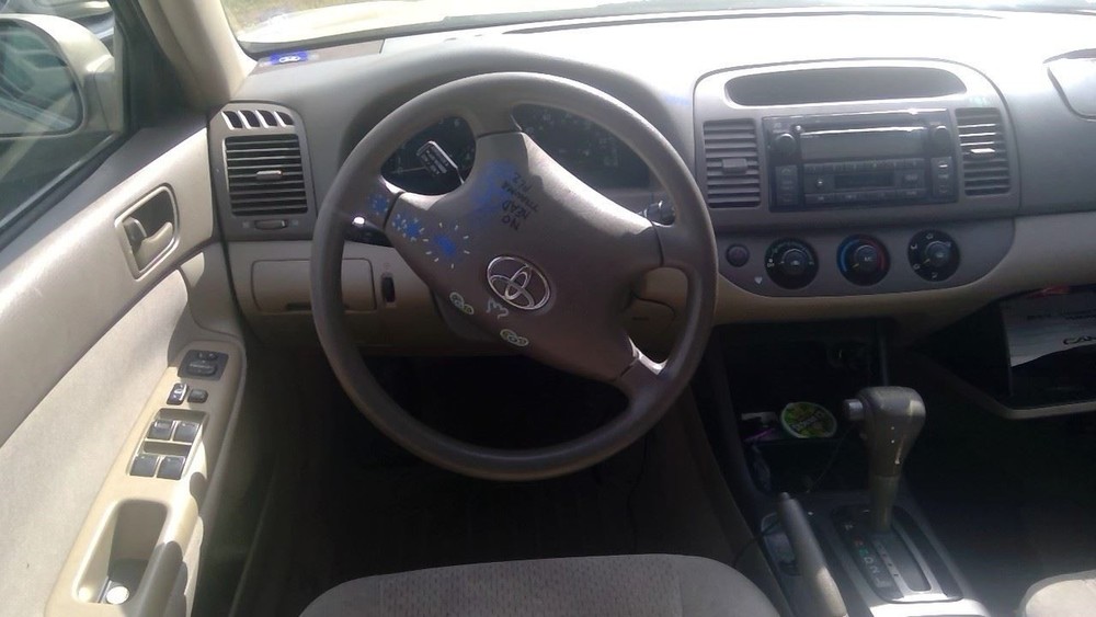 Driver Front Spindle/Knuckle 4 Cylinder Without ABS Fits 02-03 CAMRY 282861
