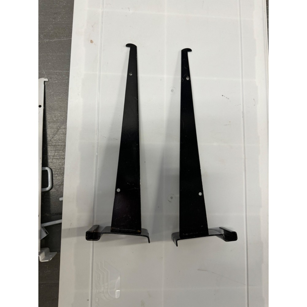 GRIDWALL SHELF BRACKET black 12″ (4pk)