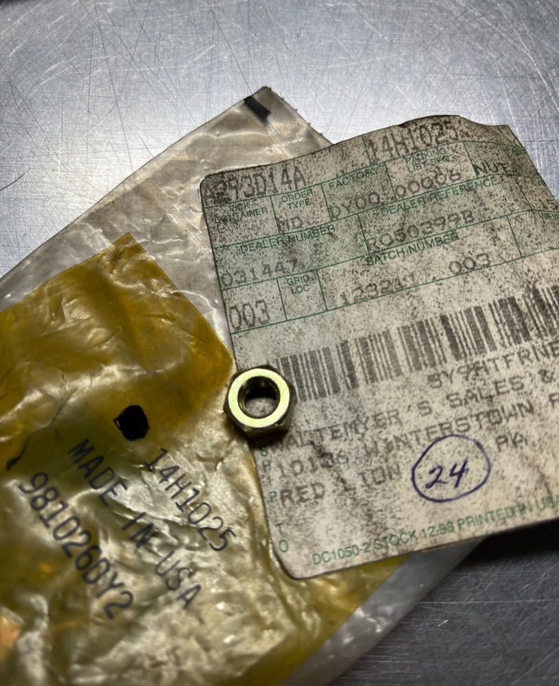 14H1025   GENUINE  OEM  John Deere    NUT