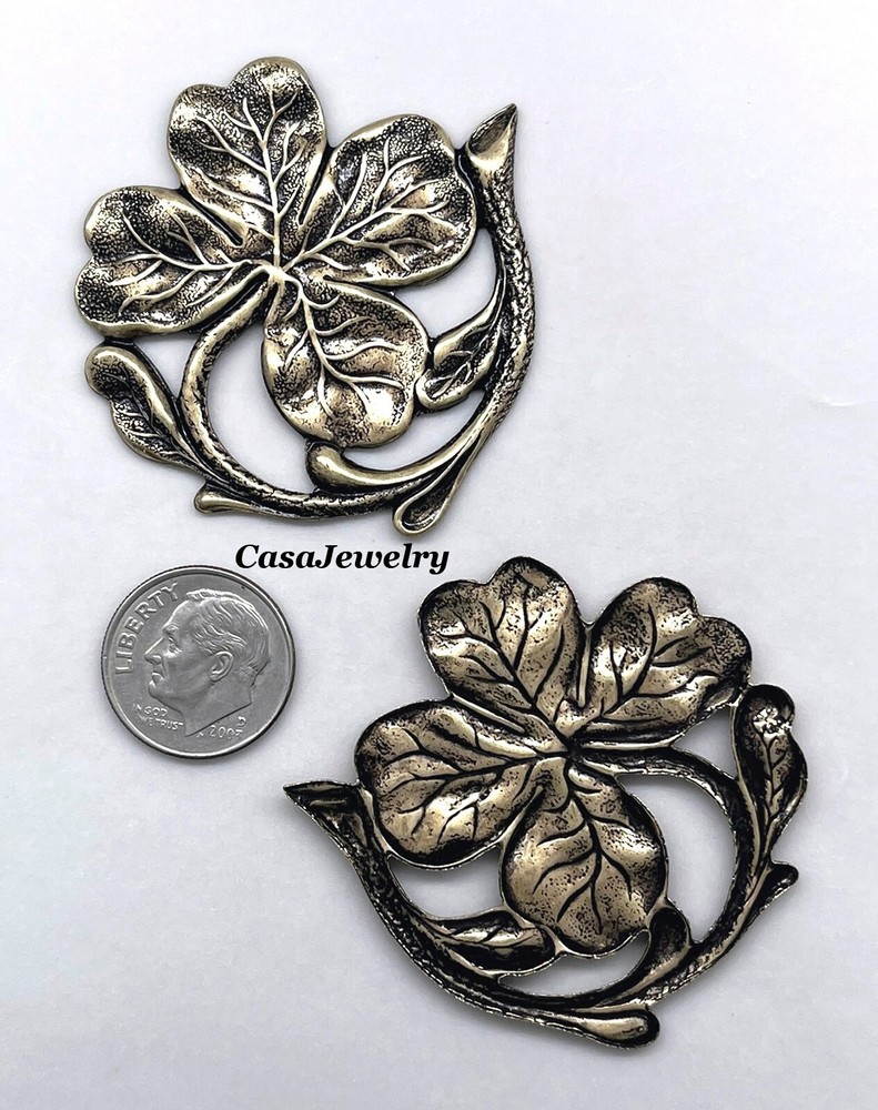 #5017RS ANTIQUED GOLD SHAMROCK COMPONENT - 1 Pc
