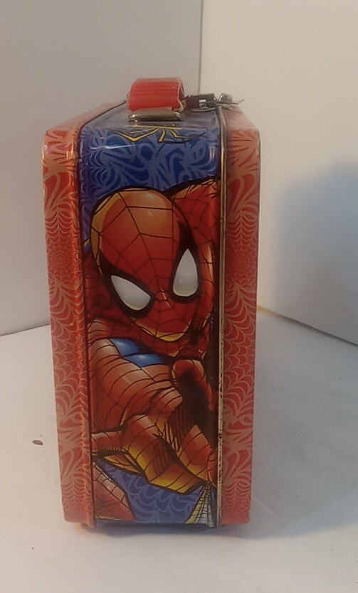 2000 Spiderman 3D Lunch Box Working Clasp by the Tin Box Company