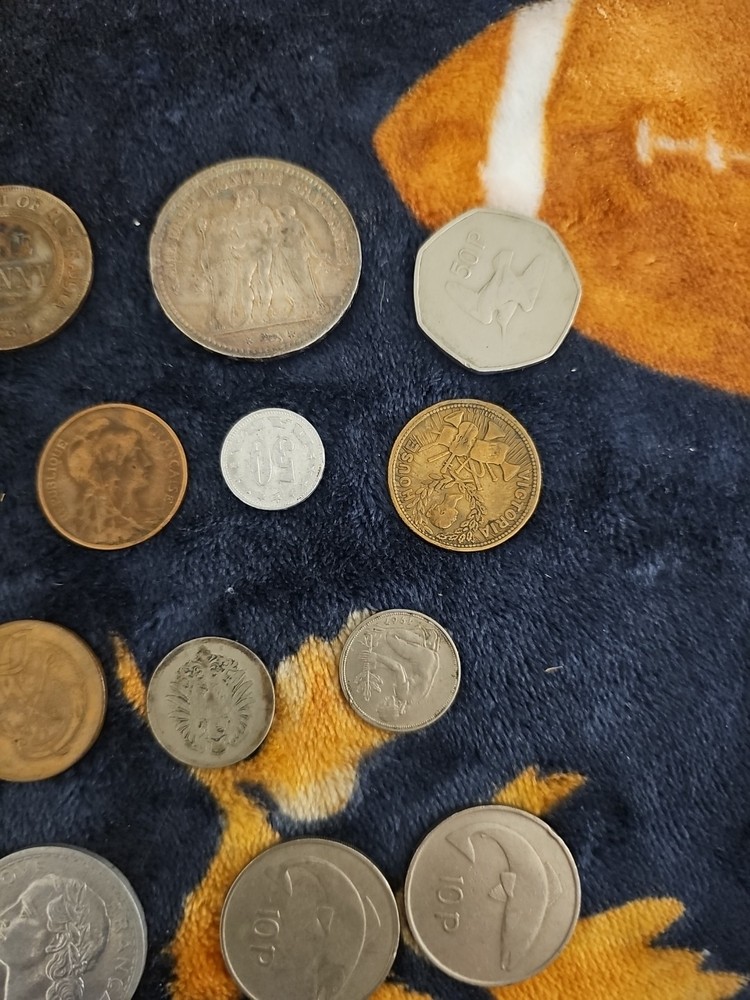 Mixed Coin Lot (16) Total Coins