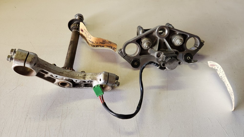 93 Suzuki VX 800 VX800 Triple Tree Upper Lower Stem Clamp