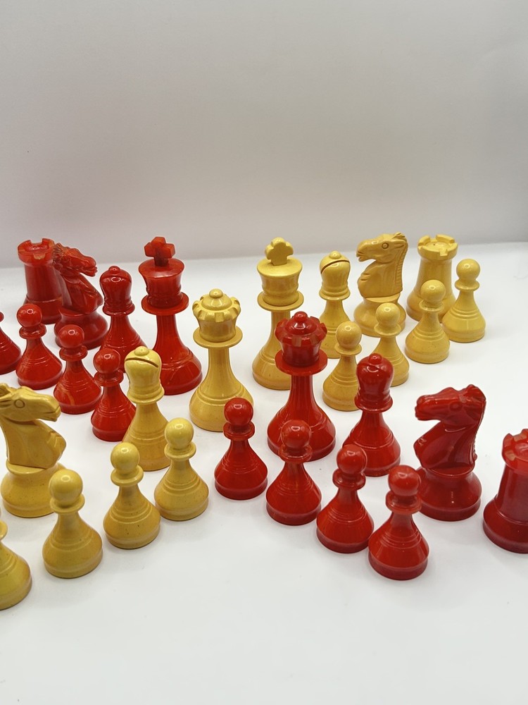 Vintage Bakelite Chess Set Red & Butterscotch 32pc Complete