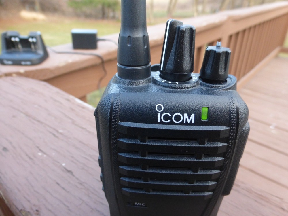 Icom IC-V3MR MURS Multi Use Radio Service Transceiver