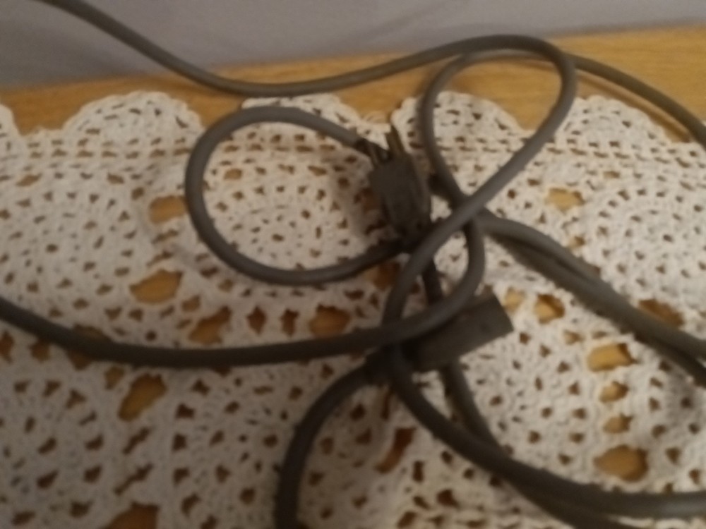 HP Hewlett Packard 400EL AC Voltmeter Powers Up Correctly Used