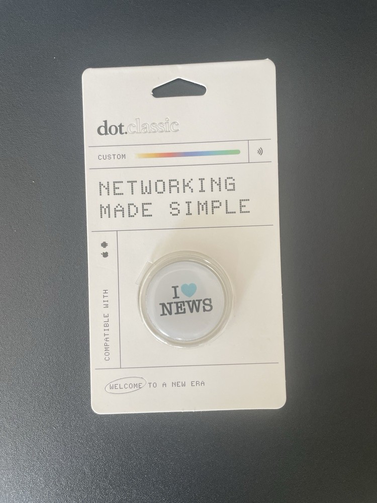 NEW dot.class White Digital Networking Business Card Tap Share iPhone /Android
